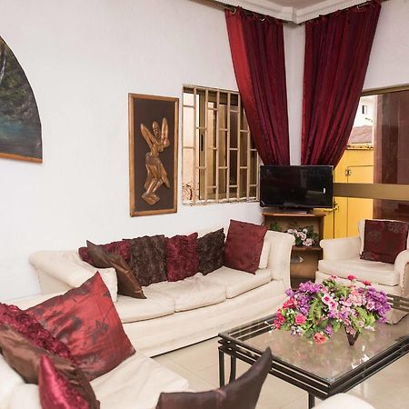 Niagara Inn Accra Kültér fotó
