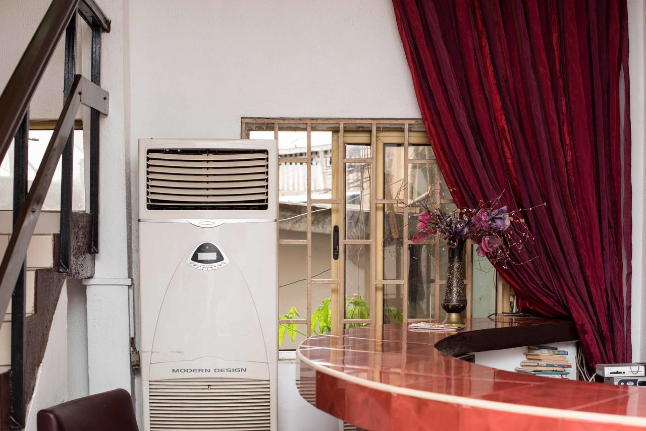Niagara Inn Accra Kültér fotó