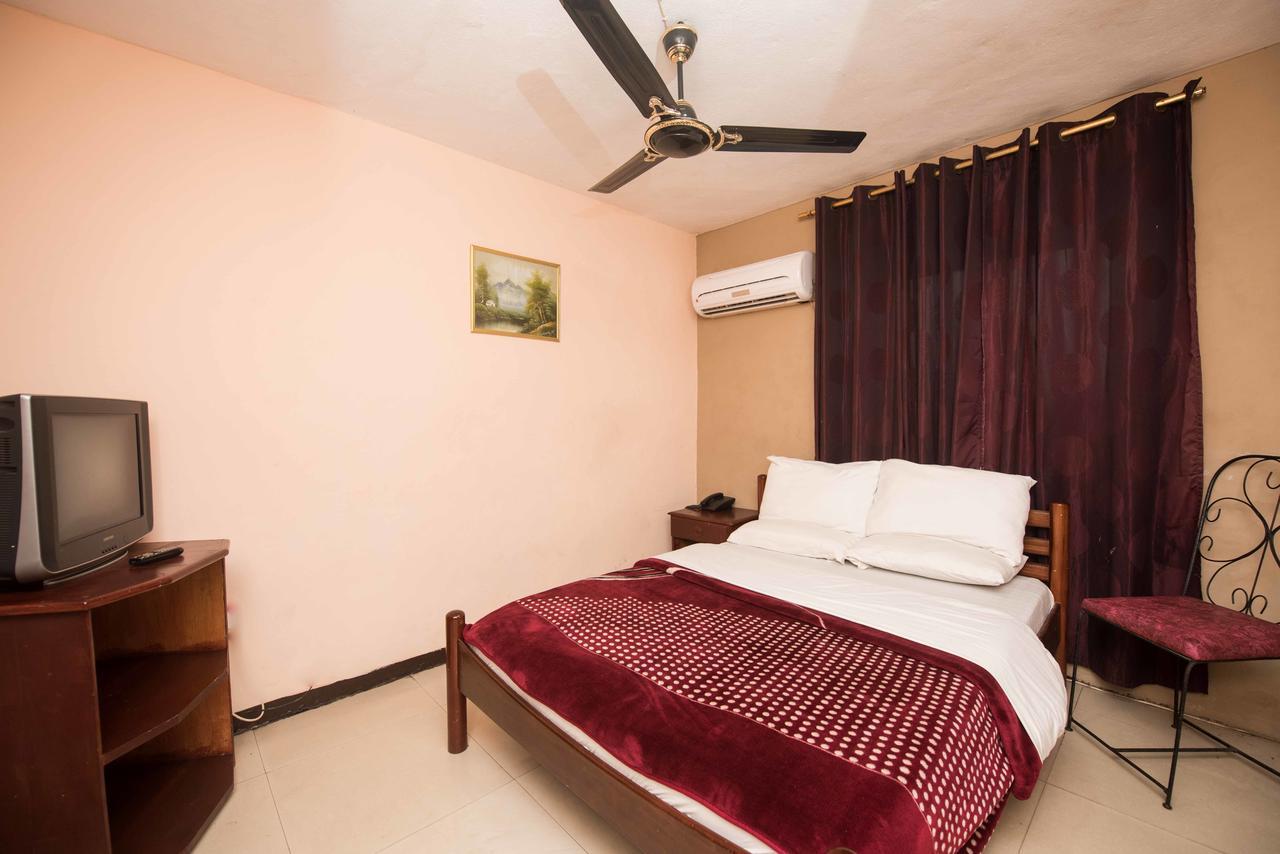 Niagara Inn Accra Kültér fotó