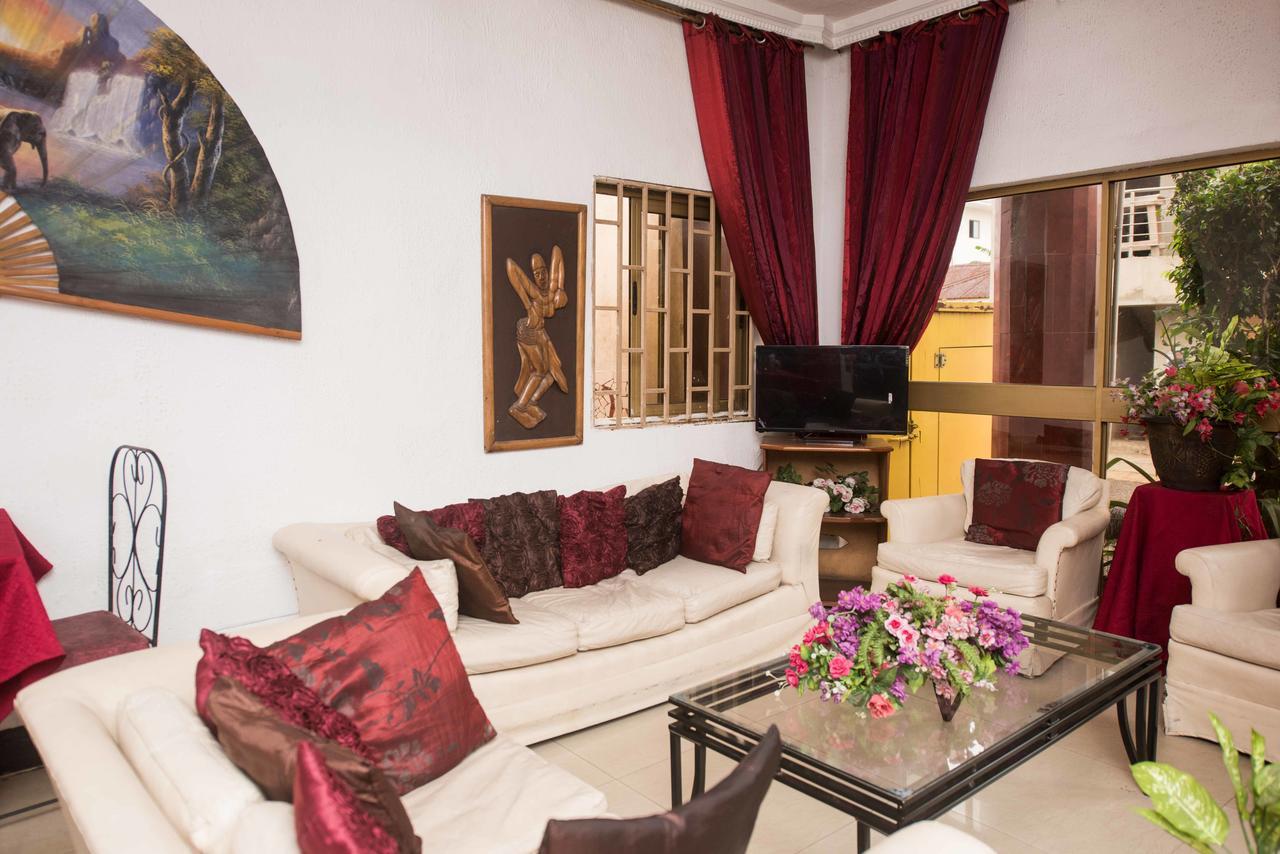 Niagara Inn Accra Kültér fotó