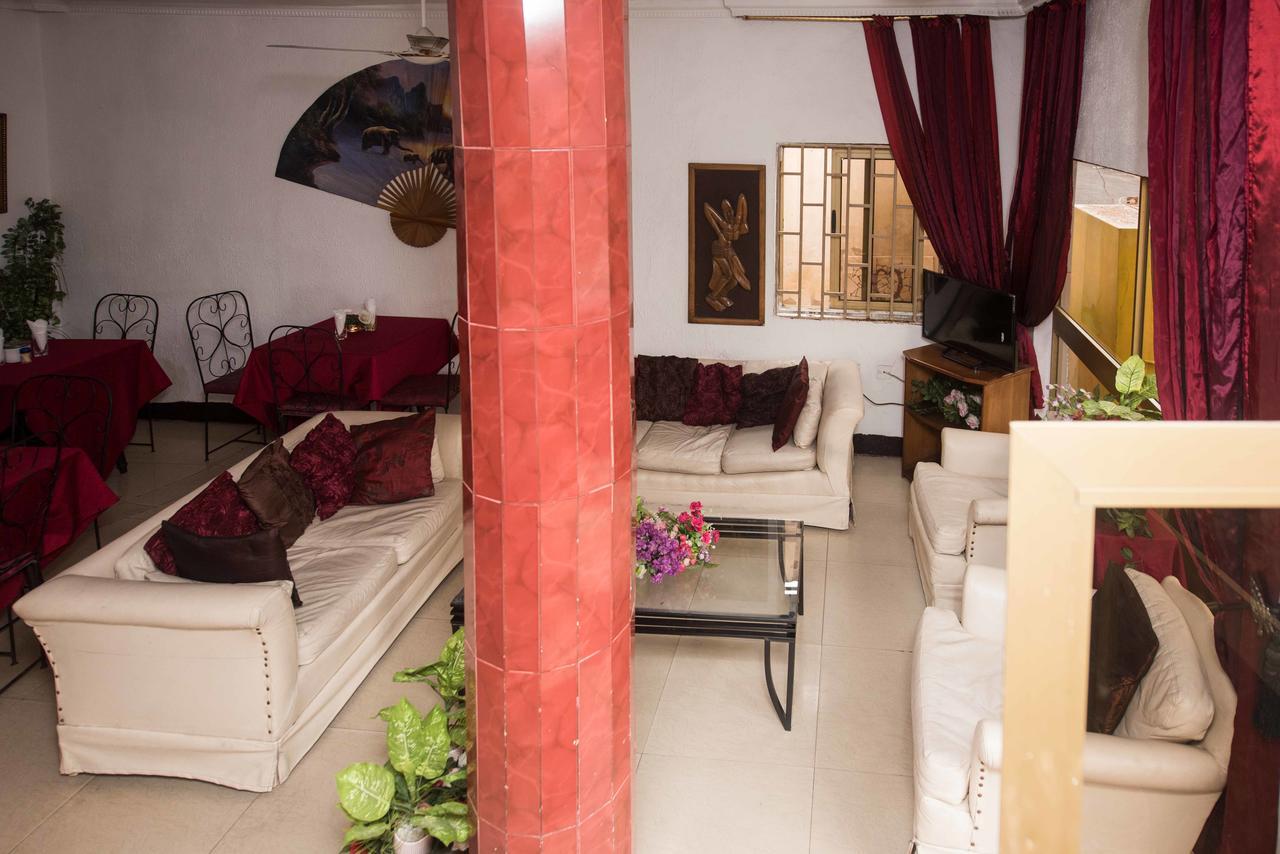 Niagara Inn Accra Kültér fotó