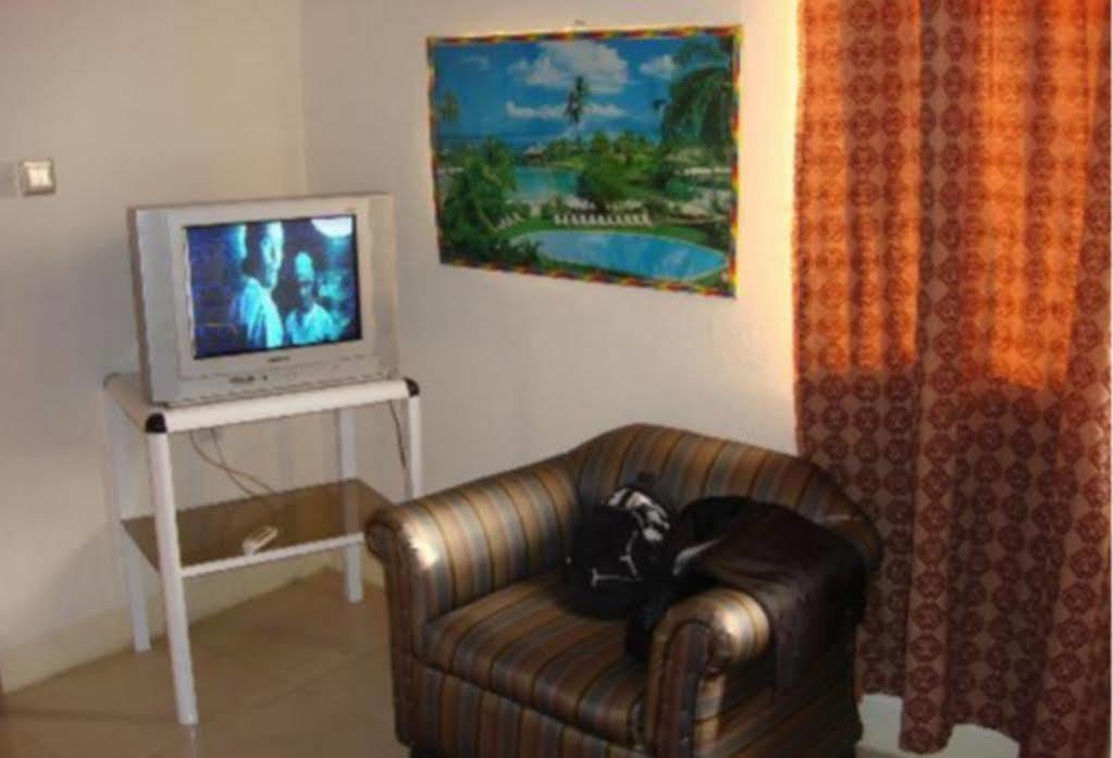 Niagara Inn Accra Kültér fotó
