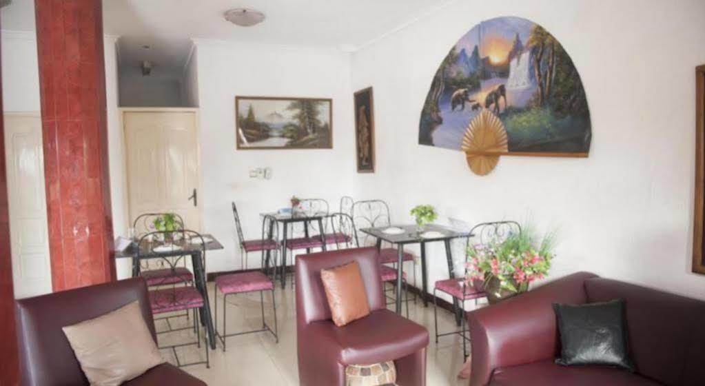 Niagara Inn Accra Kültér fotó